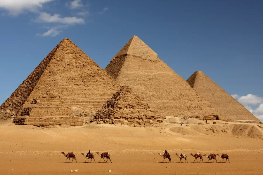 Tour to Giza Pyramids and Sphinx