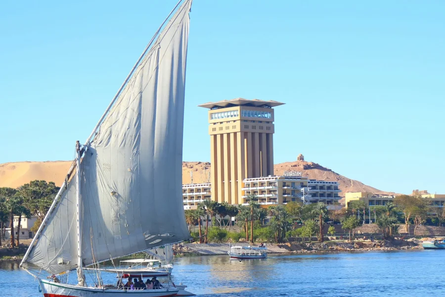 Round Trip Nile Cruise and Pyramids