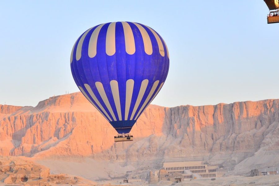 Private Luxor tour per night and hot air balloon
